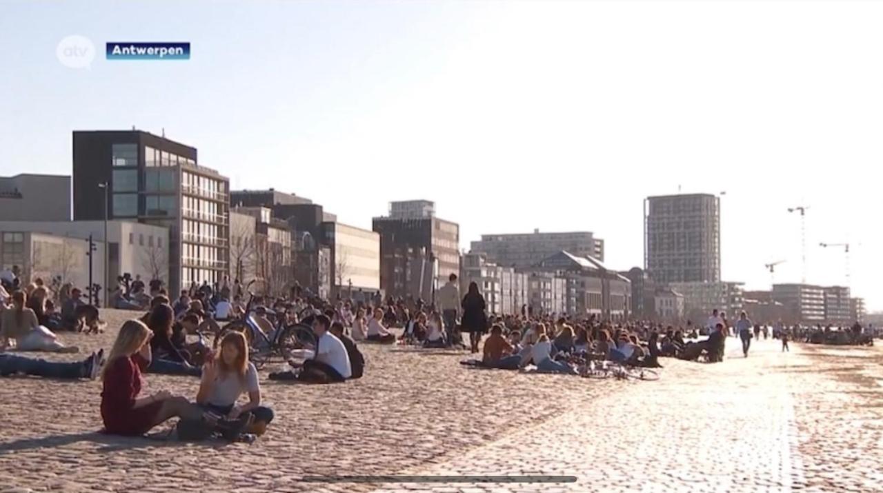 Coco Romantic In Central Antwerp - Sauna Exterior foto